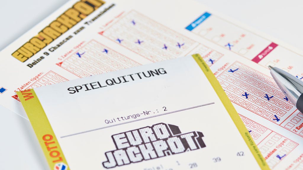 Eurojackpot am Freitag (14.10.22): Die Gewinnzahlen zur Ziehung heute gibt es hier auf EXPRESS.de.<br>picture alliance/dpa/Eurojackpot