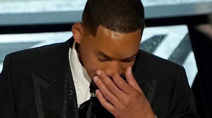 Will Smith weint, als er bei der 94. Verleihung der Academy-Awards in Hollywood den Preis als bester Schauspieler für seine Rolle in dem Film „King Richard“ entgegennimmt.