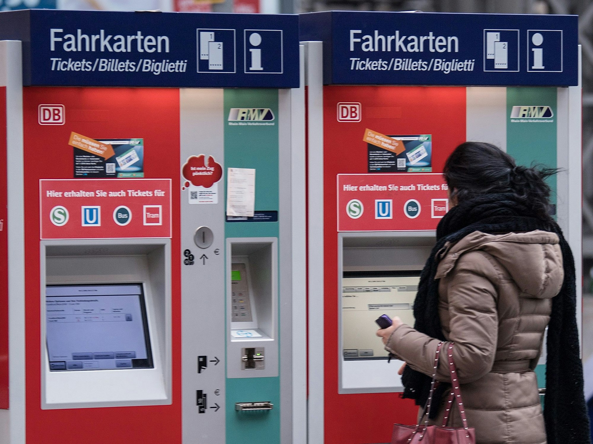 An den Ticketautomaten der Deutschen Bahn (hier ein Symbolfoto) waren Tickets plötzlich zu Spottpreisen zu haben.