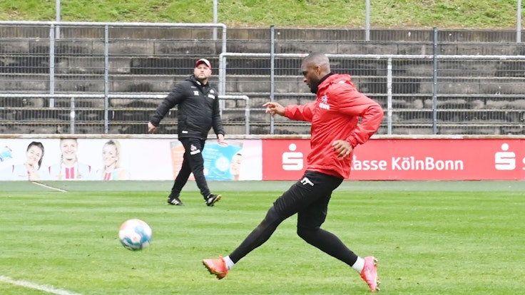 Anthony Modeste trainiert mit Steffen Baumgart beim 1. FC Köln.