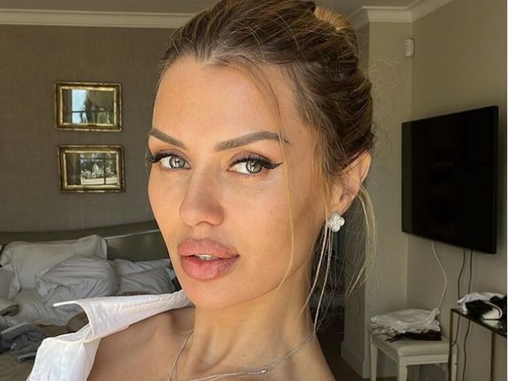 Die russische Influencerin Victoria Bonya auf einem Selfie, dass sie am 8. April auf Instagram hochgeladen hat.