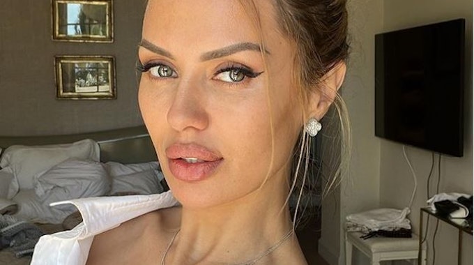 Die russische Influencerin Victoria Bonya auf einem Selfie, dass sie am 8. April auf Instagram hochgeladen hat.