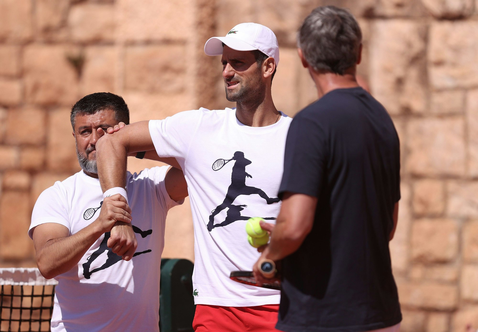 Novak Djokovic mit Physio und Trainer Goran Ivanisevic.