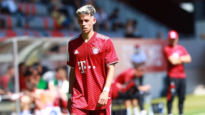 Nick Salihamidzic auf dem Platz für die A-Junioren des FC Bayern München