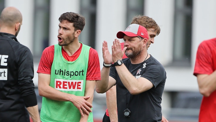 Steffen Baumgart schwört den 1. FC Köln auf Borussia Mönchengladbach ein.