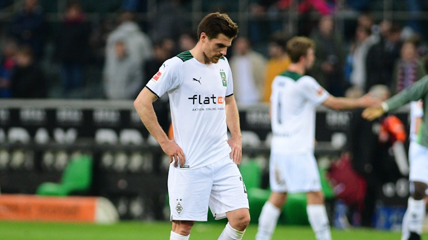 Jonas Hofmann, Spieler von Borussia Mönchengladbach nach der Derby-Niederlage gegen den 1. FC Köln am 16. April 2022.