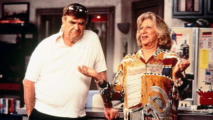Liz Sheridan, hier mit Schauspiel-Kollege Barney Martin in einer Szene aus „Seinfeld“, ist im Alter von 93 Jahren gestorben.