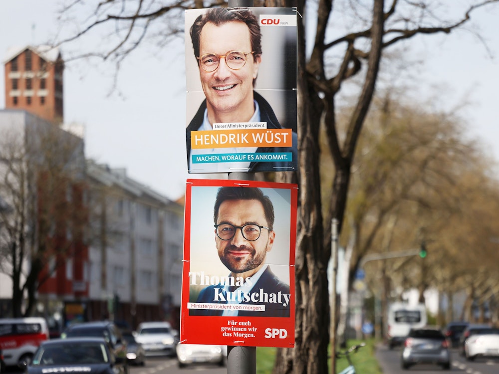 Wahlplakate hängen in Köln und werben für die Parteien von SPD und CDU. In Dortmund sind jetzt Wahlunterlagen verschickt worden – mit Kölner Adresse im Briefkopf.