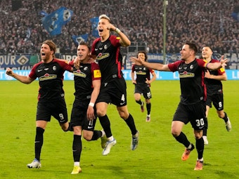 Freiburger Jubel nach dem Halbfinalsieg im DFB-Pokal gegen den Hamburger SV.