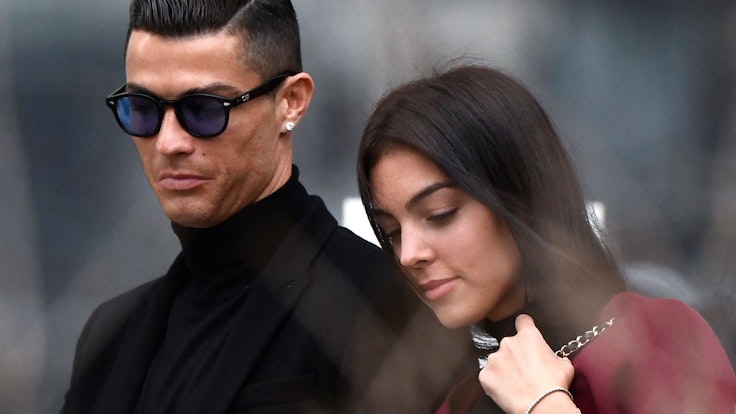 Fußball-Superstar Cristiano Ronaldo und Freundin Georgina Rodriguez privat.