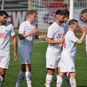 Jubel bei den Spielern der U21 des 1. FC Köln.