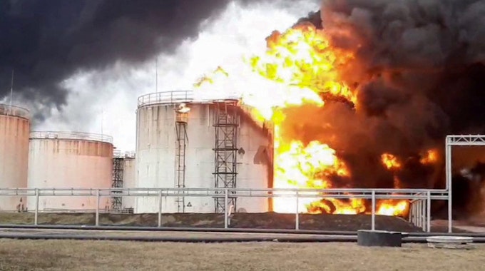 Ein Brand im Öldepot in Belgorod.