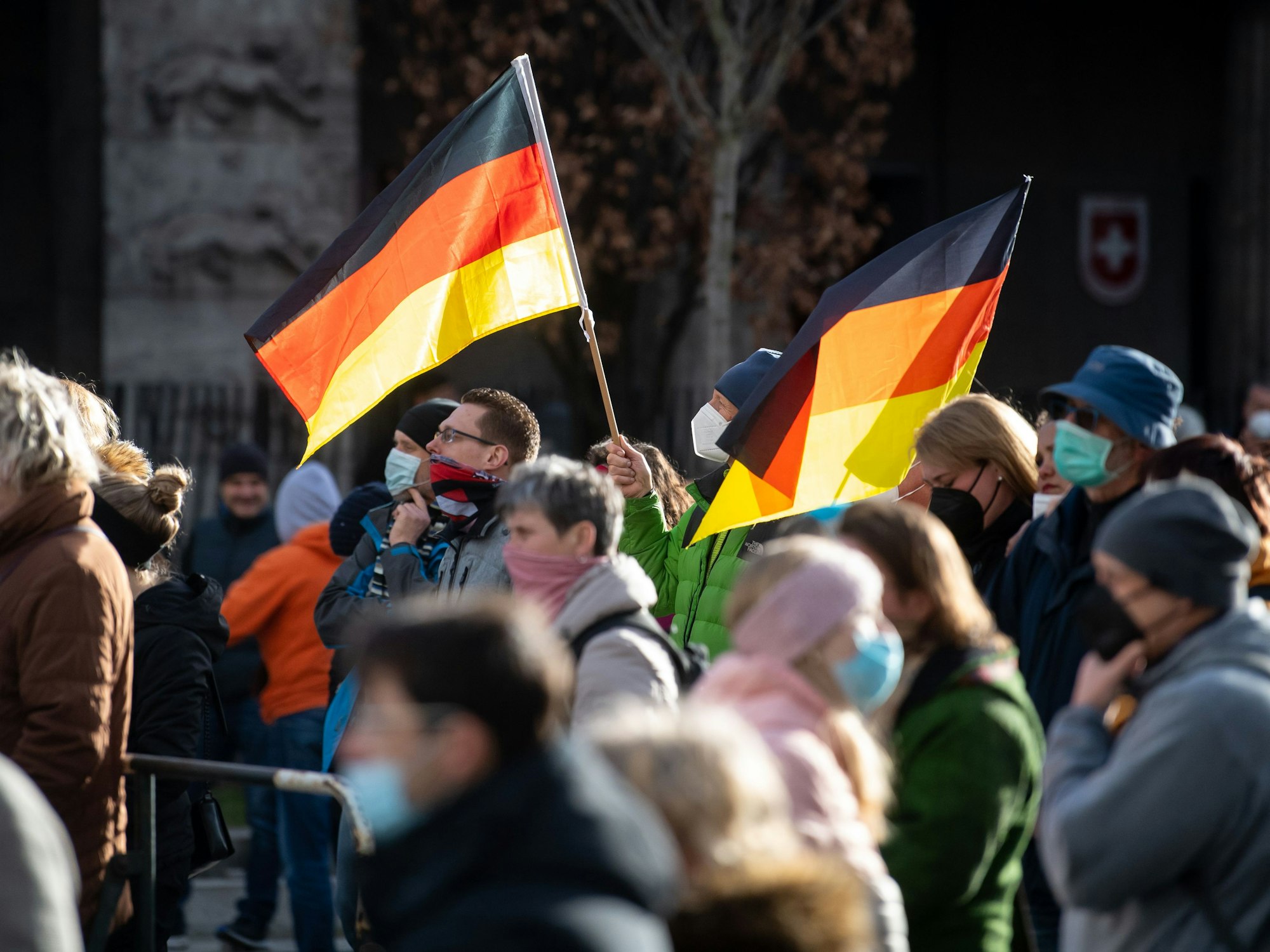 Eine Demonstration der Querdenken-Bewegung in Nürnberg im März 2021 (Archivfoto).
