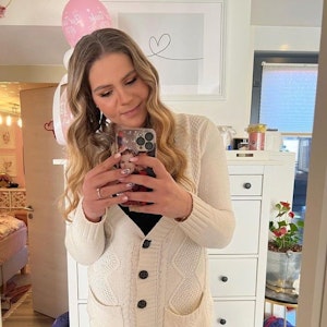 Sylvana Wollny, hier auf einem Instagram-Selfie vom 25. März 2022, nimmt ihre Fans auf einem Rachefeldzug gegen Ehemann Florian mit.