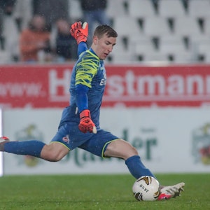 Daniel Adamczyk im Tor der U21 des 1. FC Köln