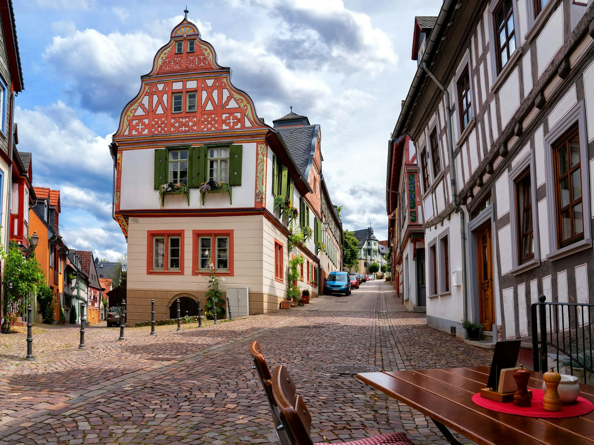 Eins der schönsten Dörfer in Hessen ist Idstein im Taunus.