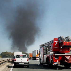 Die Feuerwehr (hier ein Symbolfoto) rückte sofort zu dem Lkw-Brand auf der Autobahn aus.