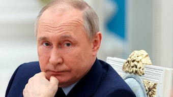 Laut US-Berichten könnte Russlands Präsident Wladimir Putin (hier am 29. April bei einem Treffen in Moskau) Mitte Mai die selbst ernannten „Volksrepubliken“ annektieren. Auch die Ukraine befürchtet, dass am symbolischen 9. Mai die nächste Eskalationsstufe gezündet werden könnte.