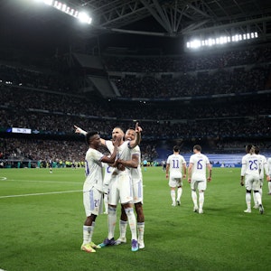 Real Madrid jubelt im heimischen Stadion und steht nach dem Sieg über Manchester City im Finale der Champions League.