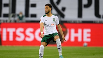 Ramy Bensebaini von Borussia Mönchengladbach, hier bei Duell gegen RB Leipzig am 2. Mai 2022, soll vor einem Wechsel zum BVB stehen.