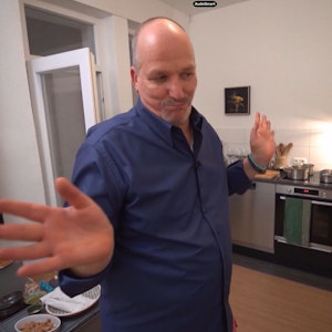 Gastgeber Christian in der Ruhrpott-Runde der Vox-Show „Das perfekte Dinner“.