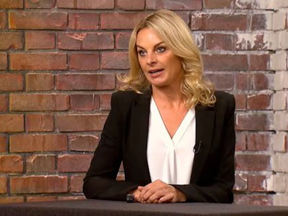 Händlerin Susanne Steiger in der ZDF-Show „Bares für Rares“ am 19. Januar 2022.