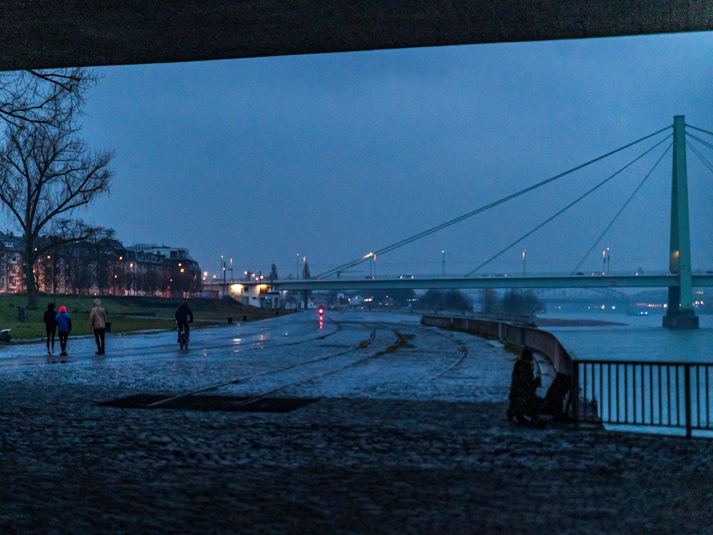 In Köln-Deutz regnet es.