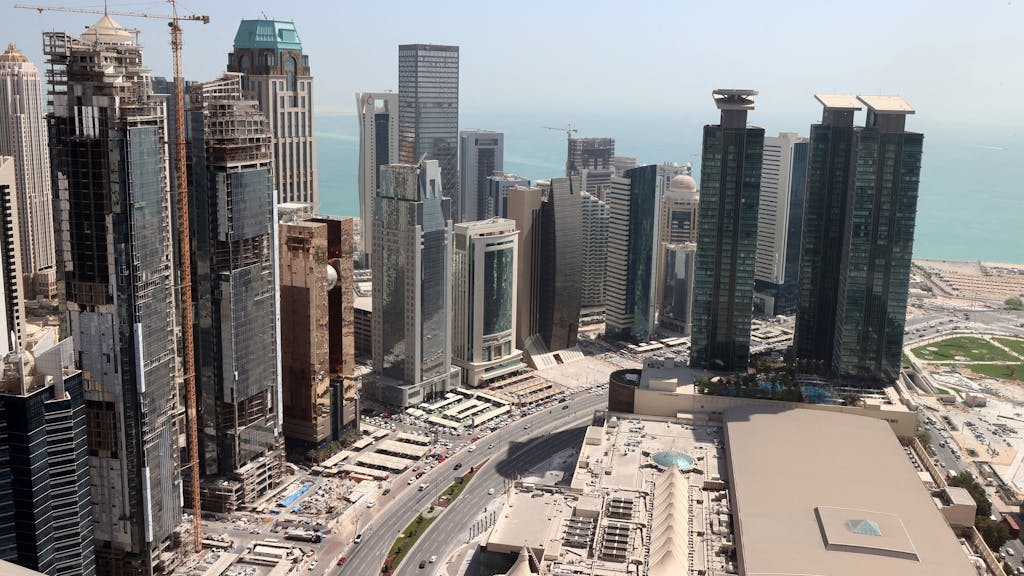 Ein Blick auf einen Teil der Skyline von Doha in Katar.