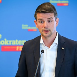 FDP-Politiker Marcus Faber, hier am 24.07.2021 in Magdeburg, verzichtet nach umstrittenen Aussagen über Bundeskanzler Olaf Scholz (SPD) auf das Amt des verteidigungspolitischen Sprechers seiner Fraktion.