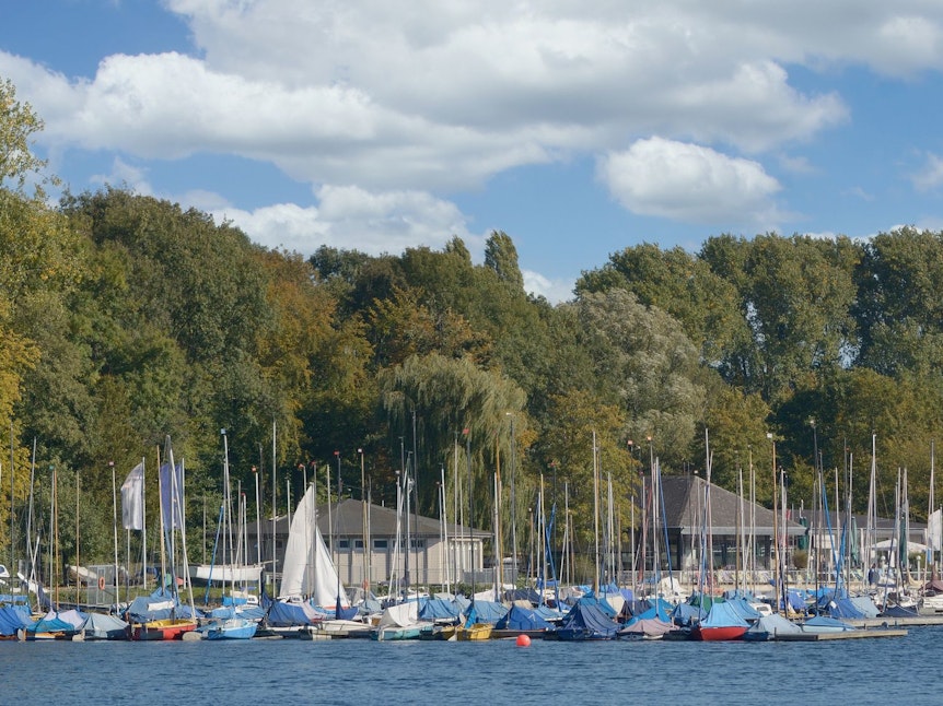 Ein beliebter Badesee in NRW ist der Unterbacher See.