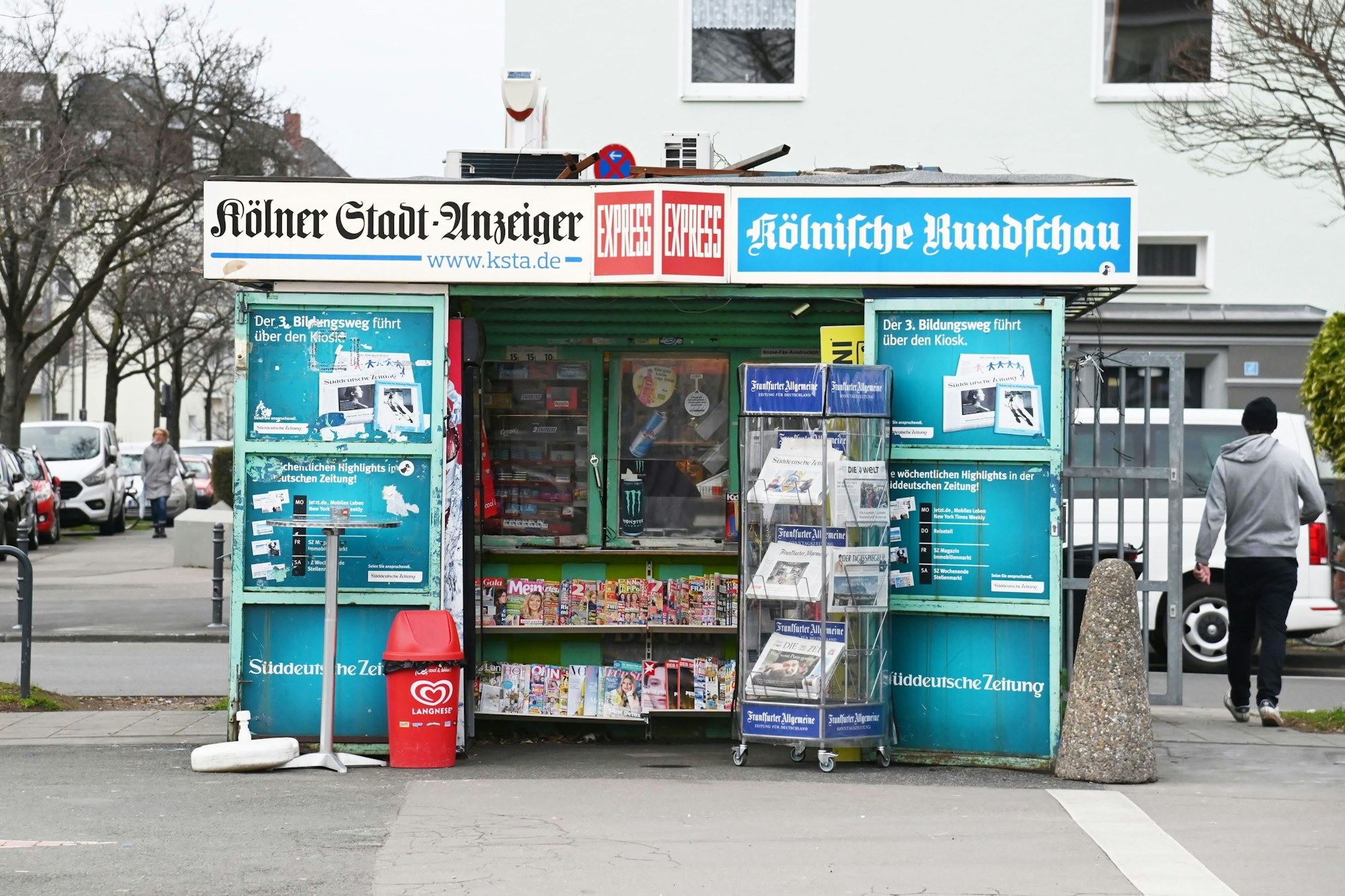 Der Kiosk von Bob Motamedi befindet sich auf dem Auerbachplatz.