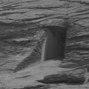 Dieses Foto von einer mysteriösen Tür auf dem Mars hat die Nasa jetzt veröffentlicht.
