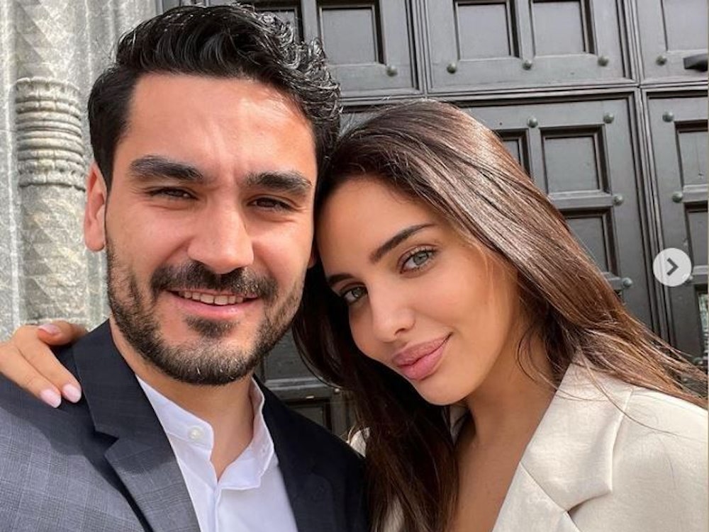 Ilkay Gündogan hat seine Freundin Sara Arfaoui geheiratet. Arfaoui postete dieses Selfie am 17. Mai 2022 auf ihrem Instagram-Account @sarabenamira Screenshot aufgenommen von Tobias Schrader