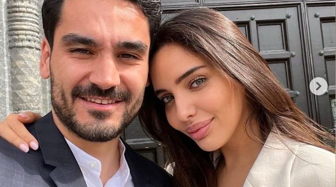 Ilkay Gündogan hat seine Freundin Sara Arfaoui geheiratet. Arfaoui postete dieses Selfie am 17. Mai 2022 auf ihrem Instagram-Account @sarabenamira Screenshot aufgenommen von Tobias Schrader