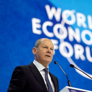 Bundeskanzler Olaf Scholz spricht auf dem Weltwirtschaftsforum.