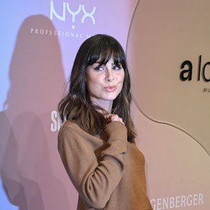 Lena Meyer-Landrut kommt zur Show ihres Labels „a lot less by Lena Meyer-Landrut“ im Rahmen der About You Fashion Week im Kraftwerk.