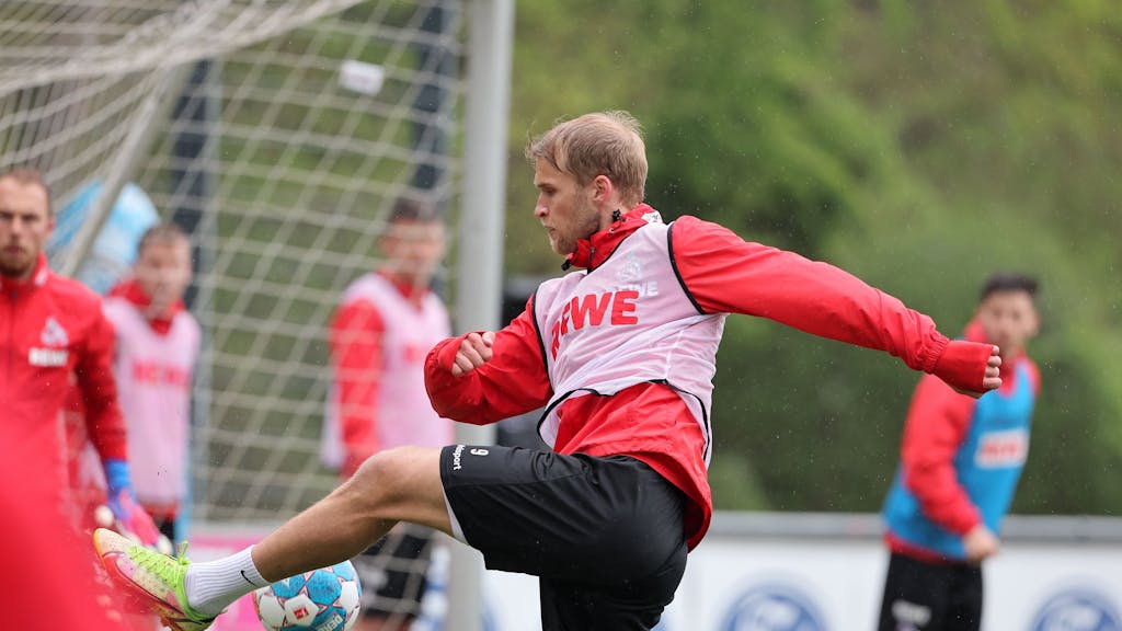 Sebastian Andersson während des Trainings beim 1. FC Köln.