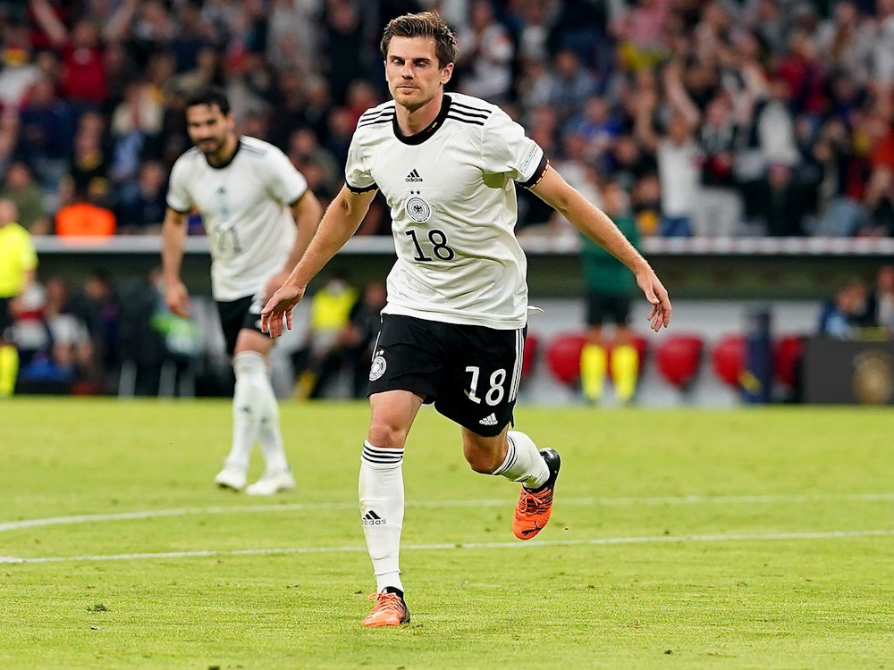 Jonas Hofmann spielt für Deutschland gegen England.