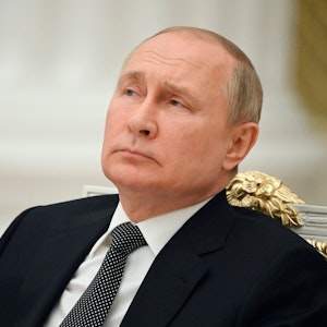 Russlands Präsident Wladimir Putin (hier am 25 Mai) hat sich selbst mit Peter dem Großen verglichen.