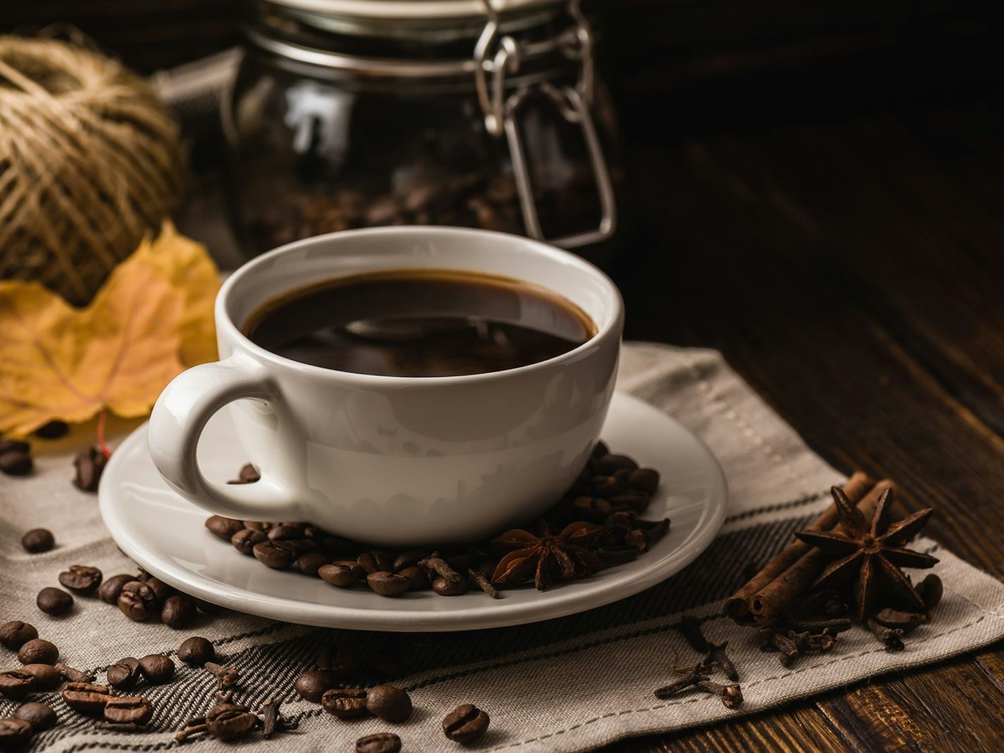 Ein Kaffee von Aldi Nord wurde zurückgerufen. Das Symbolbild zeigt eine Tasse mit schwarzem Kaffee und steht nicht in Zusammenhang mit dem Rückruf.