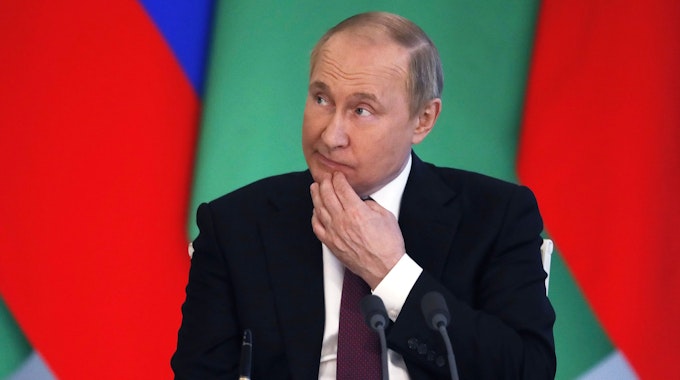 Wladimir Putin bei einer Pressekonferenz am 10. Juni 2022 in Moskau.