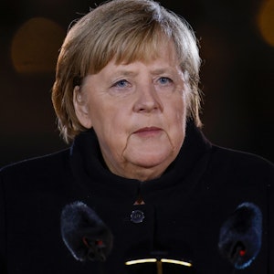Angela Merkel (hier 2021): Die Karlsruher Richterinnen und Richter urteilten am 15. Juni 0222 nach zwei Klagen der AfD gegen die frühere Bundeskanzlerin und die Bundesregierung.