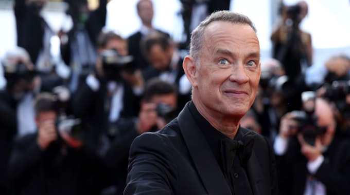 Tom Hanks, hier am 25. Mai bei der Premiere des Films „Elvis“ während den 75. internationalen Filmfestspielen in Cannes, besorgte seine Fans.