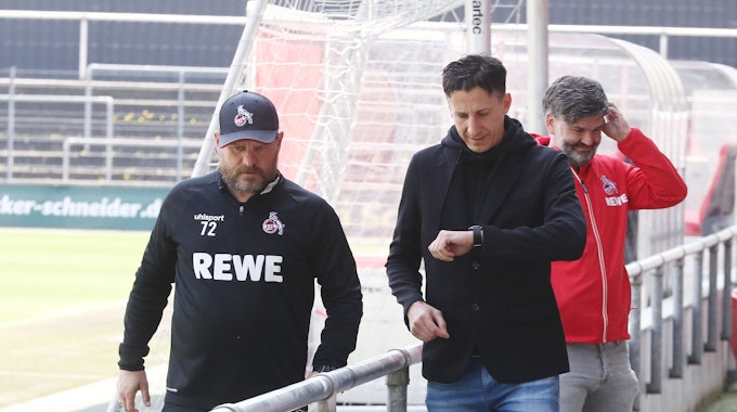 Steffen Baumart und Christian Keller kommen vom Training des 1. FC Köln.