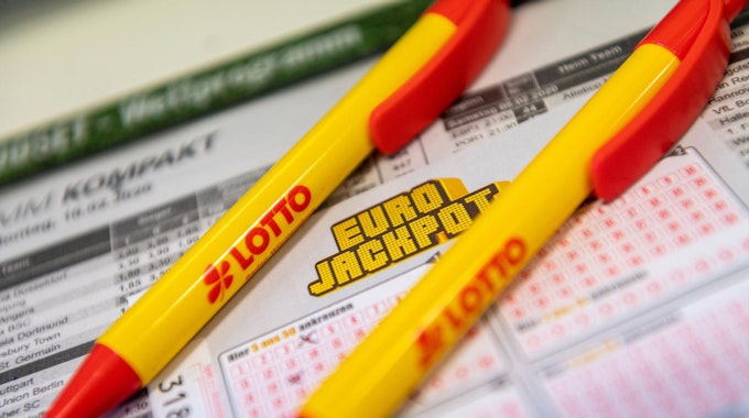 Eurojackpot am Freitag (5.8.22): Die Gewinnzahlen zur Ziehung heute gibt es ab circa 20.15 Uhr hier auf EXPRESS.de.