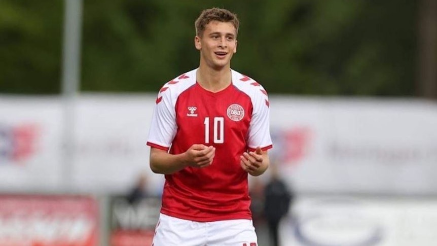 Oscar Fraulo, Neuzugang von Borussia Mönchengladbach, im Trikot der dänischen U-Nationalmannschaft.