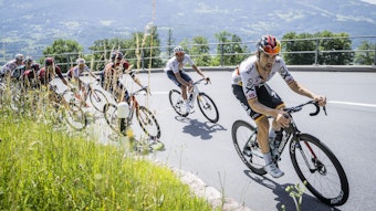 Maximilian Schachmann fährt bei der 7. Etappe der Tour de Suisse auf einer Bergetappe