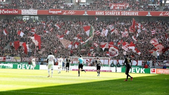 Spielszene aus dem Bundesliga-Duell zwischen dem 1. FC Köln und Mainz 05
