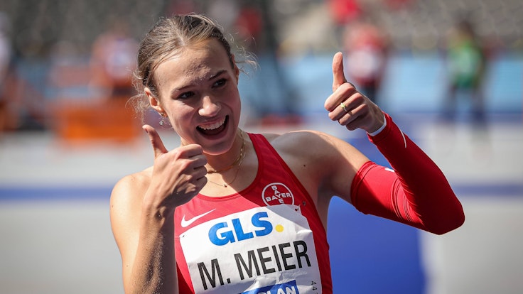 Marlene Meier (TSV Bayer 04 Leverkusen) freut sich über ihre neu persönliche Bestzeit über 100 Meter Hürden.