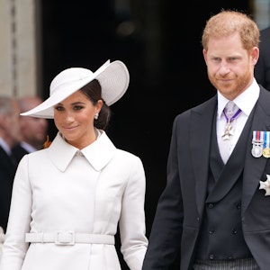 Reichen die Royals den Ausreißern Harry und Meghan, hier im Juni 2022, etwa die Hand? Ein Buckingham-Palace-Bericht sorgt für Überraschung.